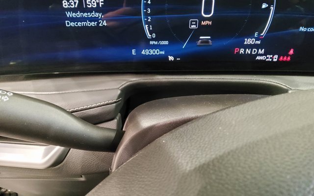 Used 2024 Cadillac XT4 Premium Luxury image 34