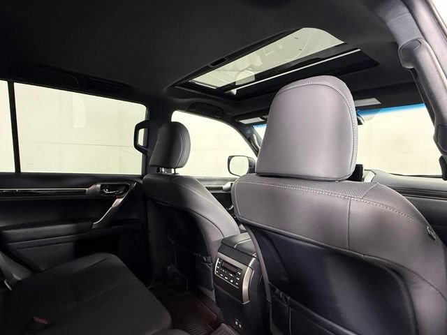 Used 2023 Lexus GX 460 Premium w/ Premium Package AWD/4WD image 30