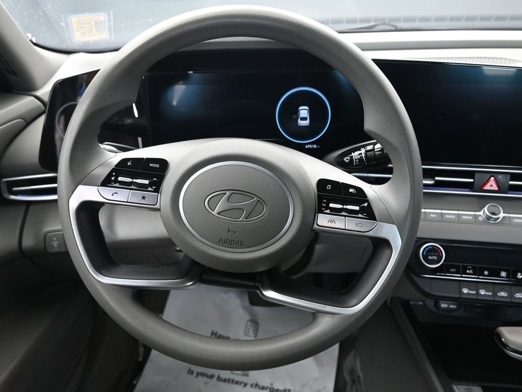 Used 2024 Hyundai Elantra SEL image 26