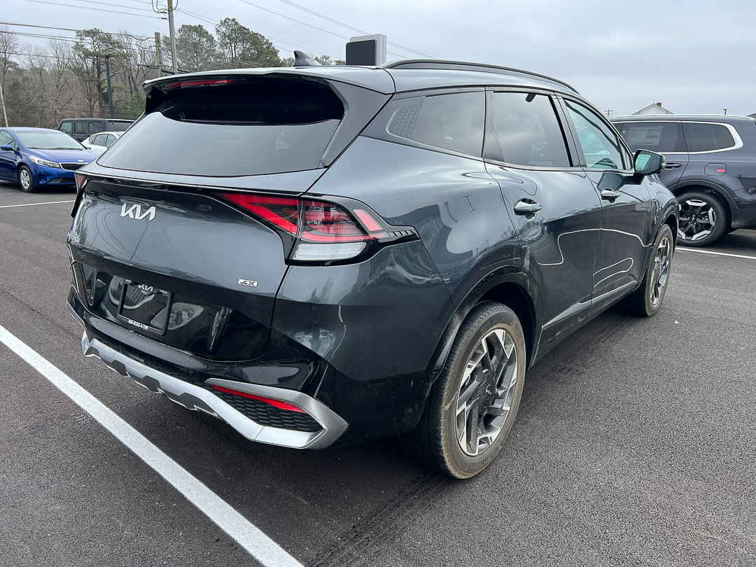 Used 2023 Kia Sportage SX image 9