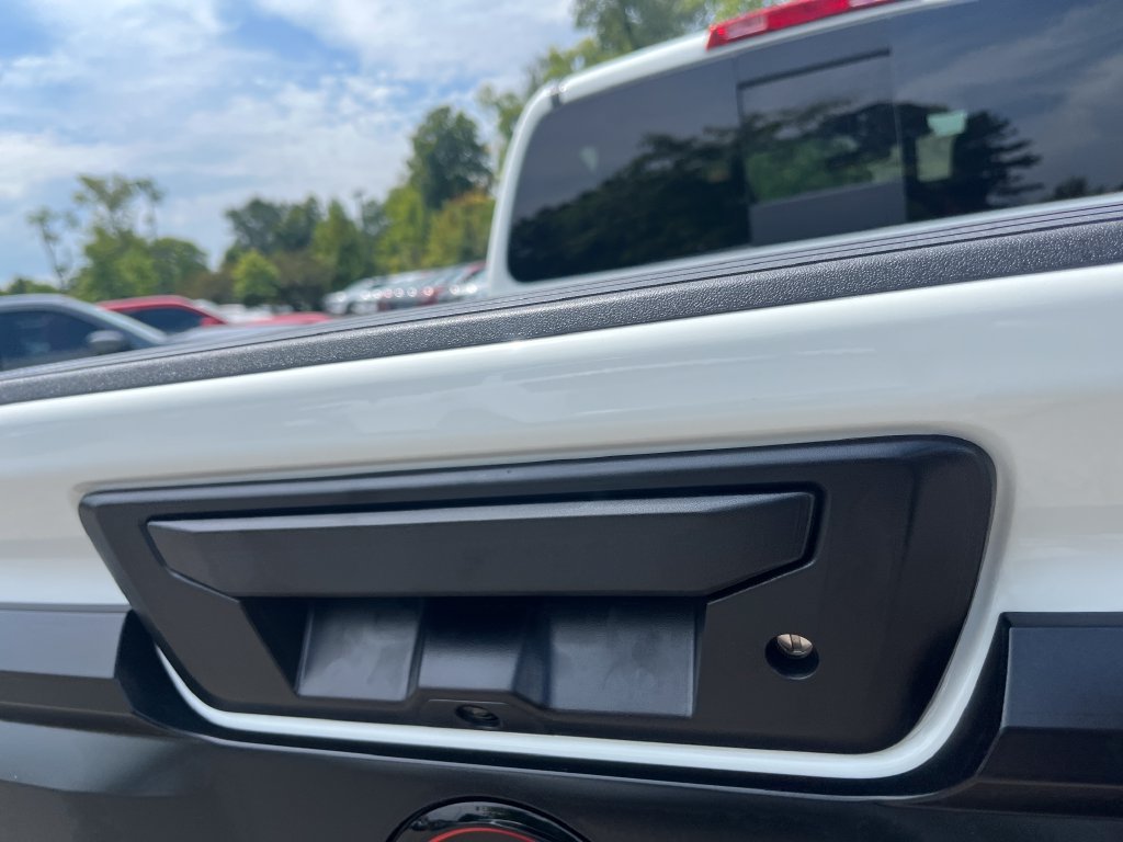 New 2026 Nissan Frontier PRO-4X w/ Pro-4x Convenience Package AWD/4WD image 41