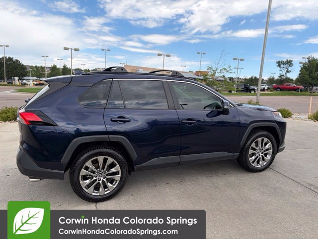 Used 2019 Toyota RAV4 XLE Premium w/ Cold Weather Package AWD/4WD image 8