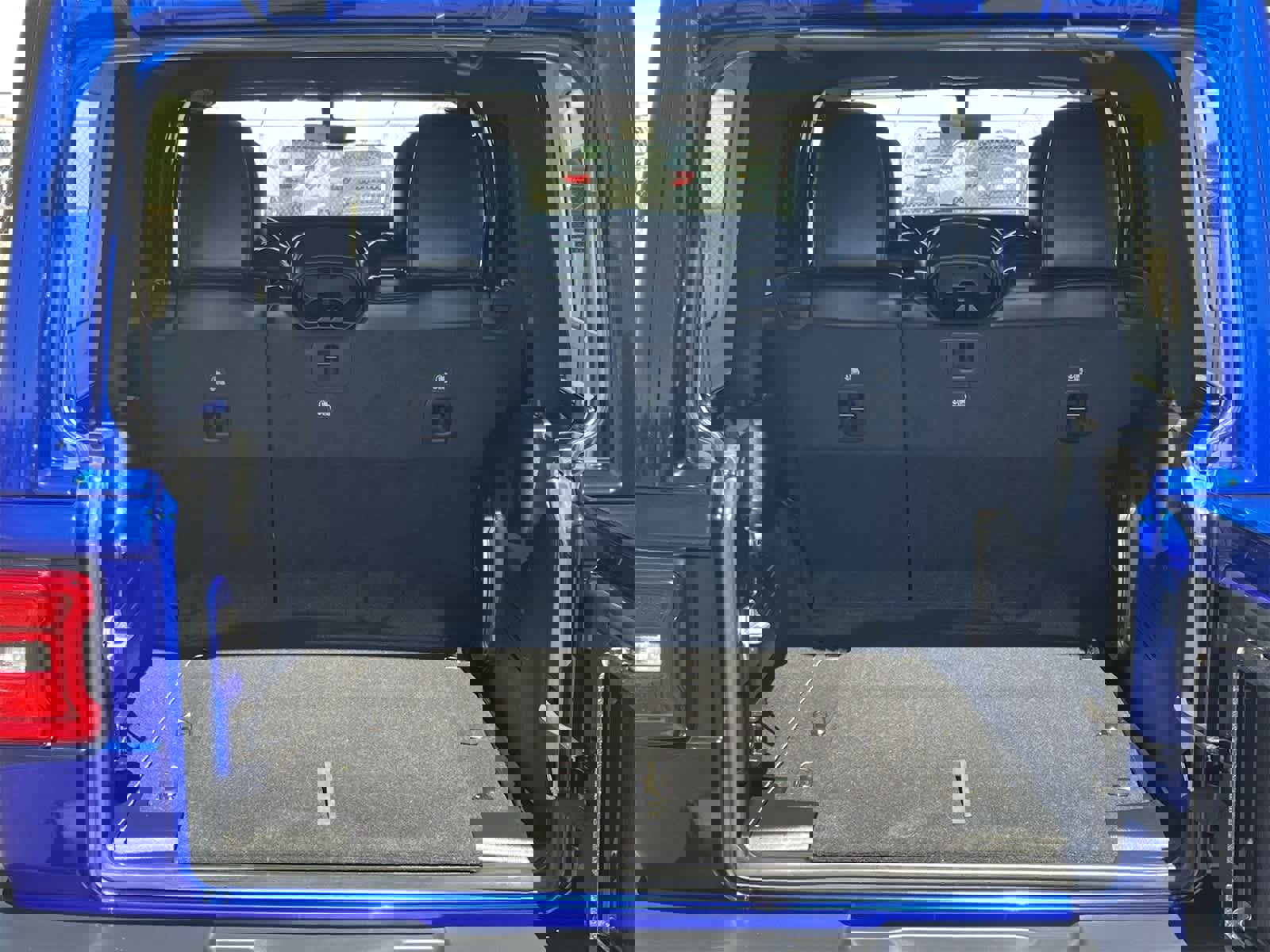 Used 2020 Jeep Wrangler Unlimited Sahara image 34