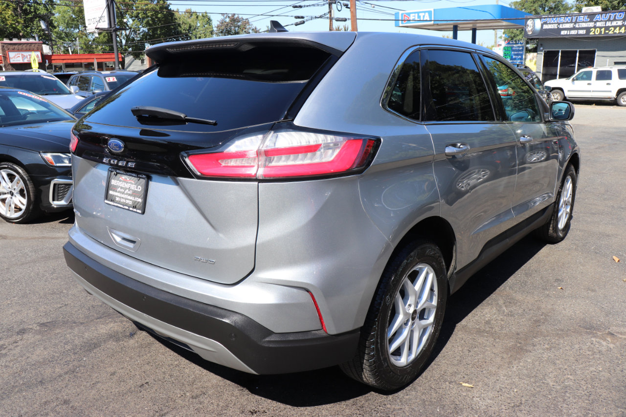 Used 2024 Ford Edge SEL image 5