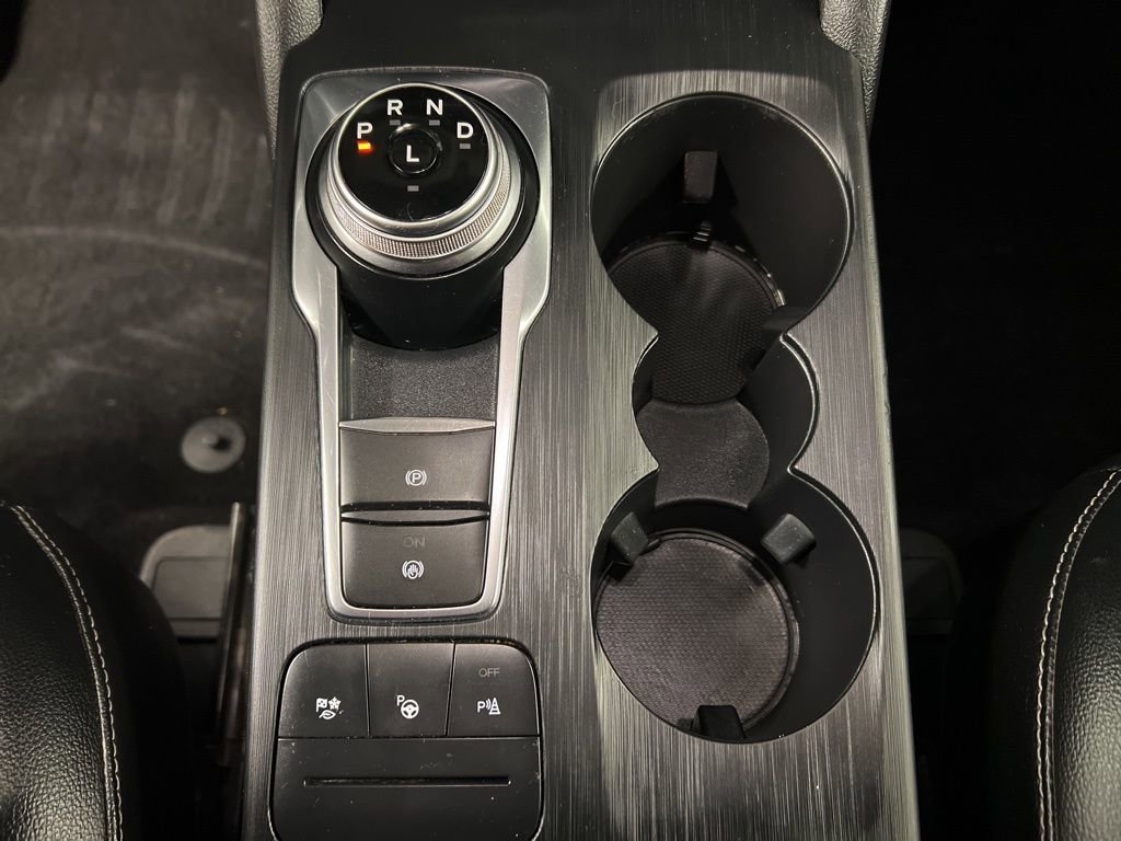 Certified 2020 Ford Escape Titanium image 17