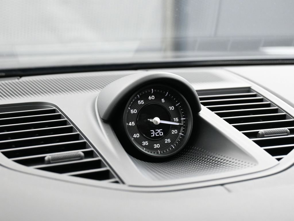 Certified 2024 Porsche Panamera 4 image 20