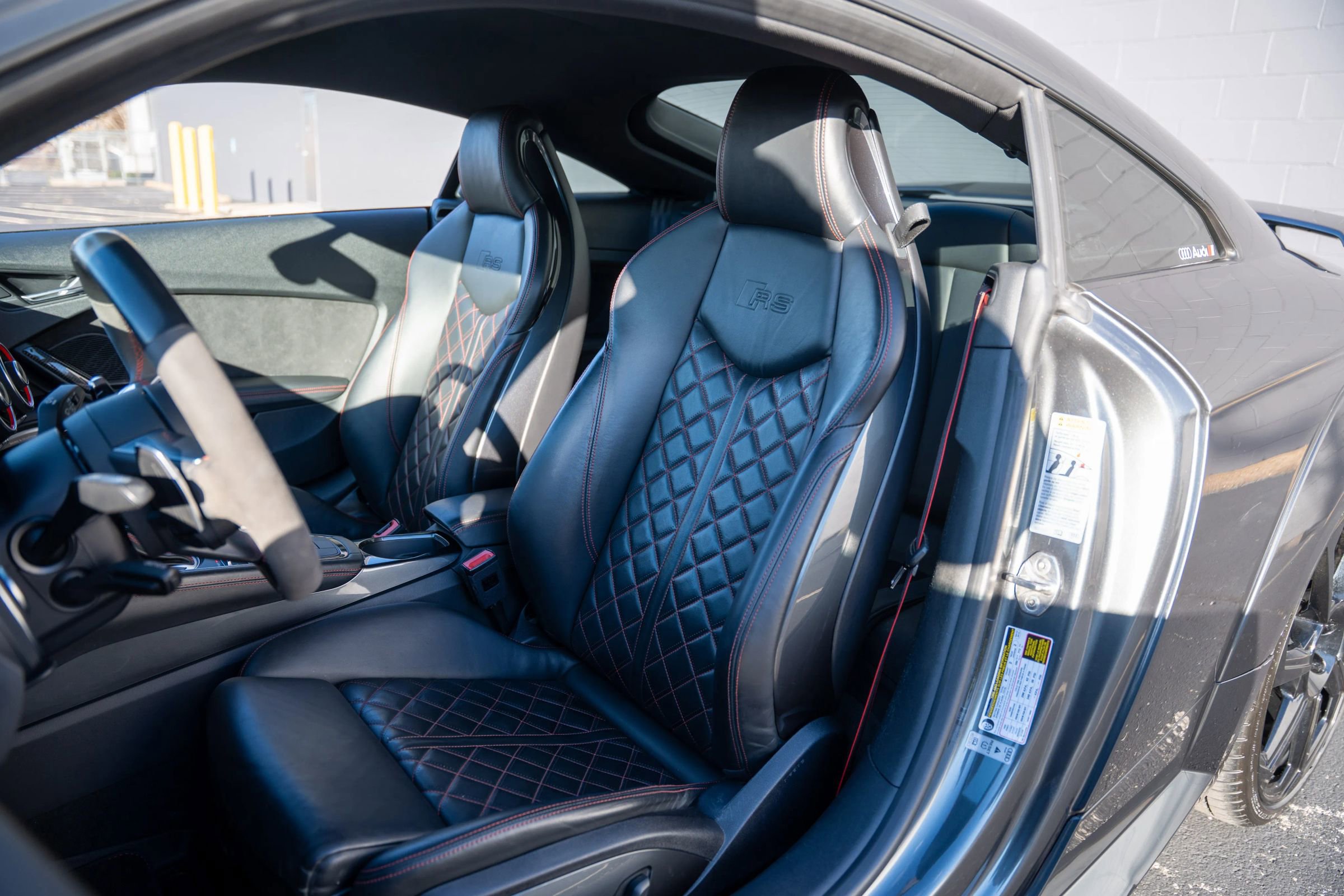 Used 2018 Audi TT RS image 3