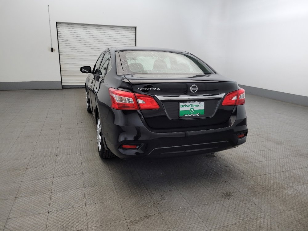 Used 2017 Nissan Sentra S image 6