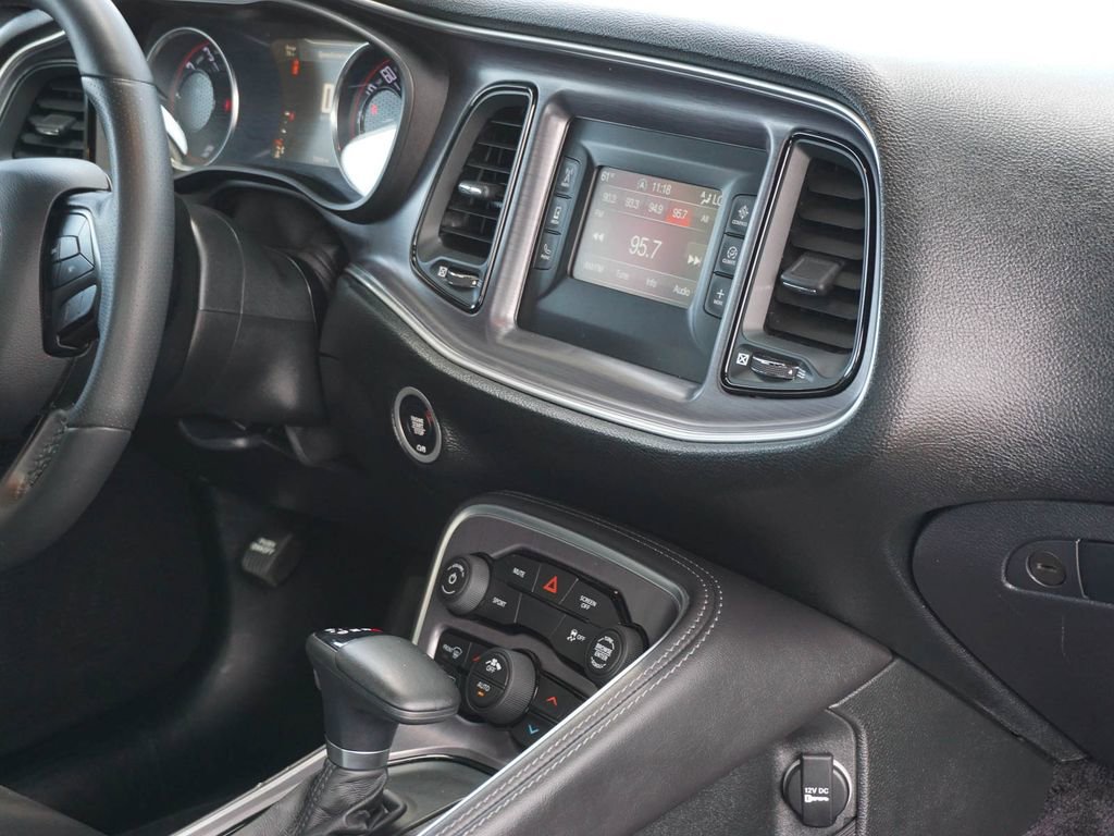 Used 2017 Dodge Challenger SXT RWD image 14
