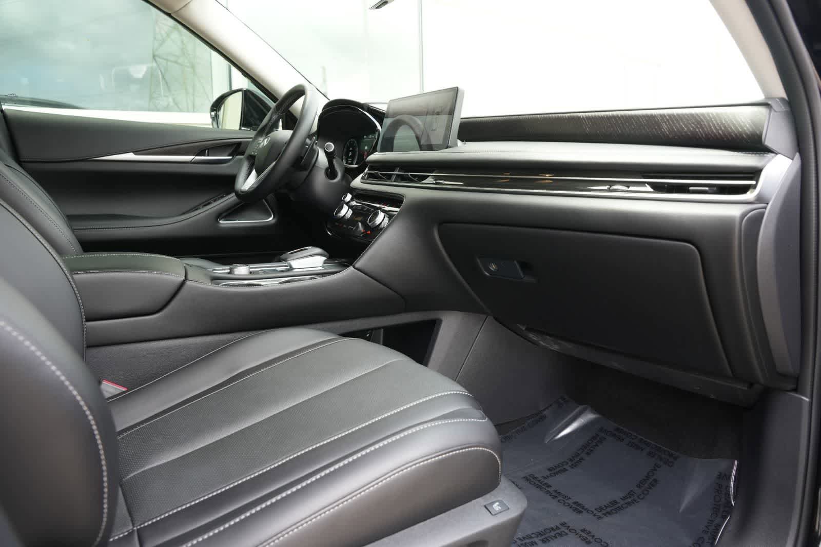 Certified 2025 INFINITI QX60 Sensory image 22