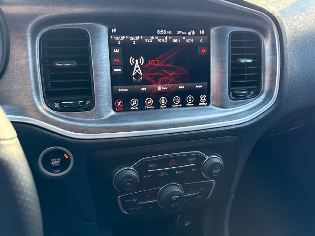 Used 2017 Dodge Charger R/T RWD image 27