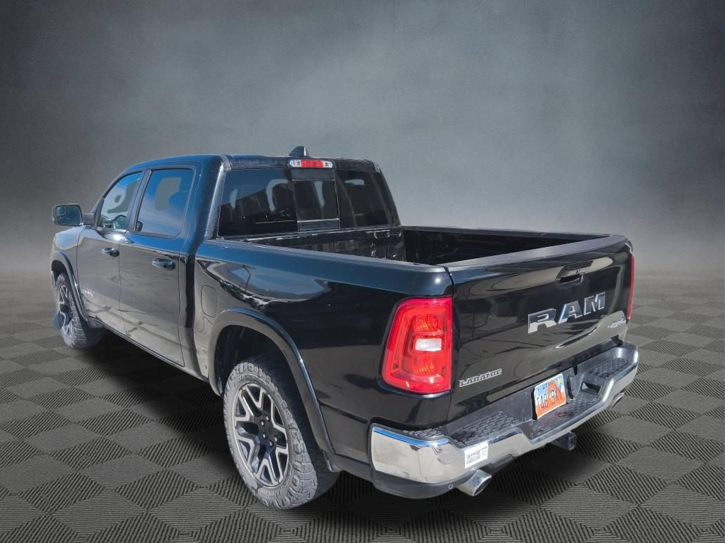 Used 2025 RAM 1500 Laramie AWD/4WD image 6