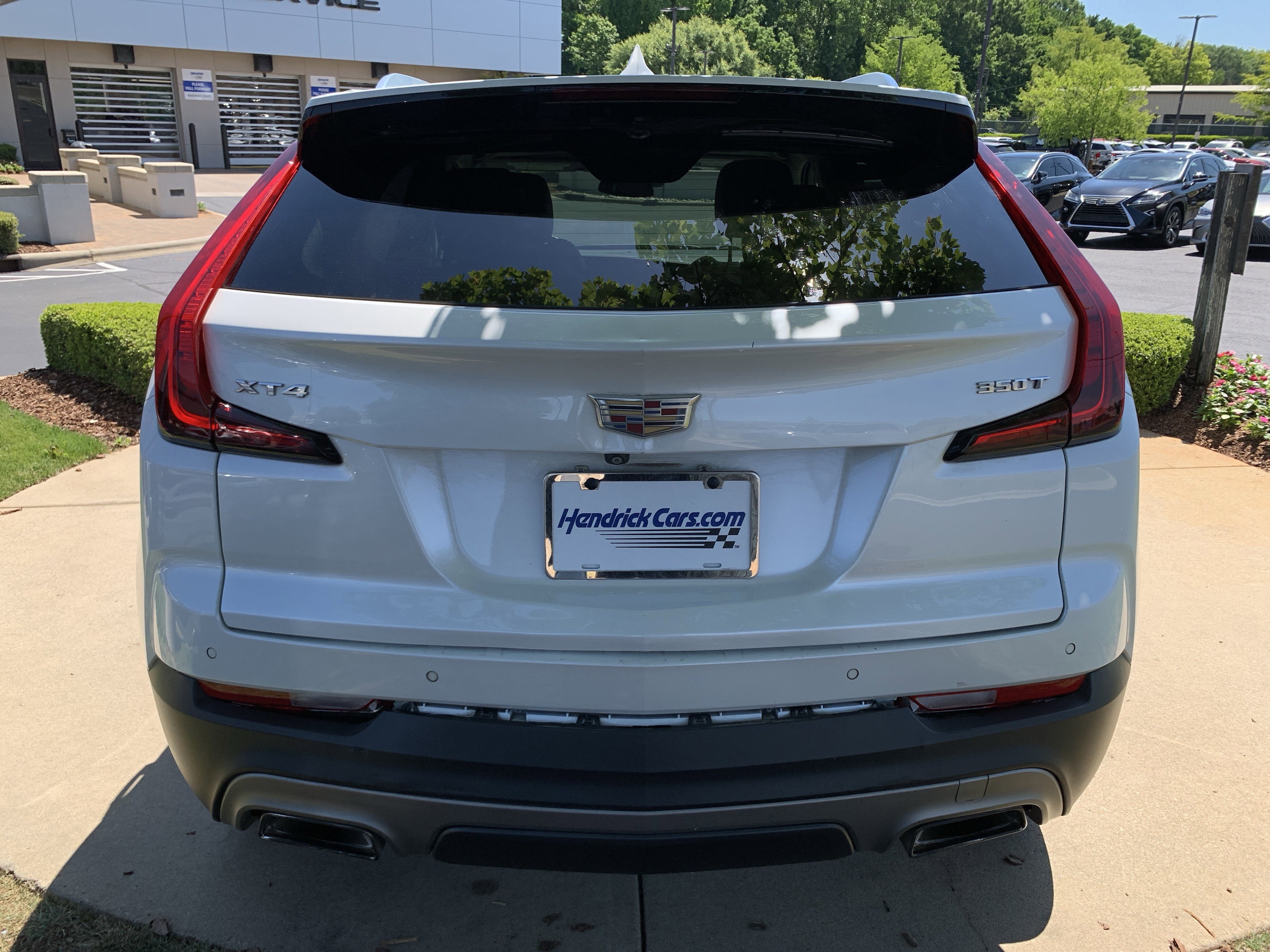 Used 2020 Cadillac XT4 Premium Luxury w/ Driver Awareness Package FWD image 9