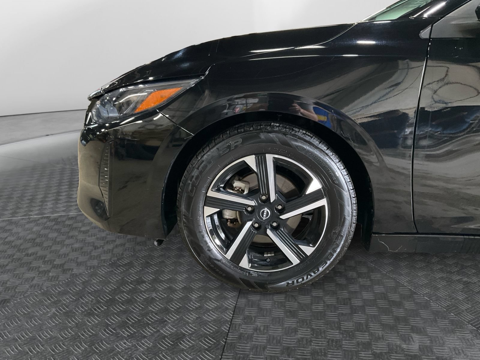 Used 2024 Nissan Sentra SV FWD image 16