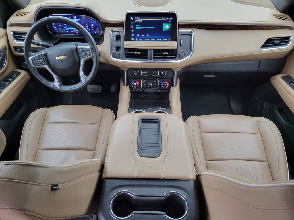 Used 2024 Chevrolet Suburban Premier image 17