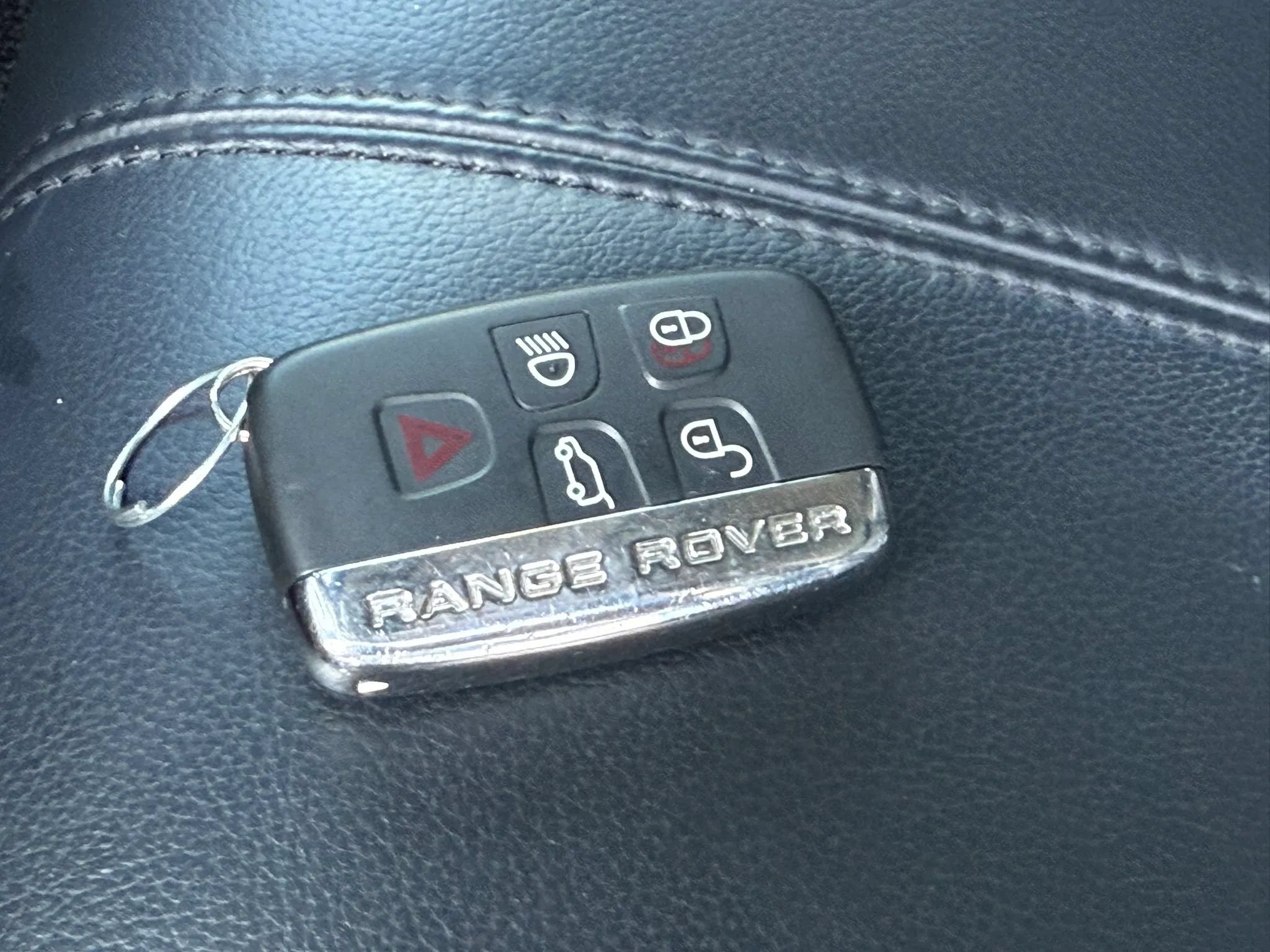 Used 2015 Land Rover Range Rover AWD/4WD image 26