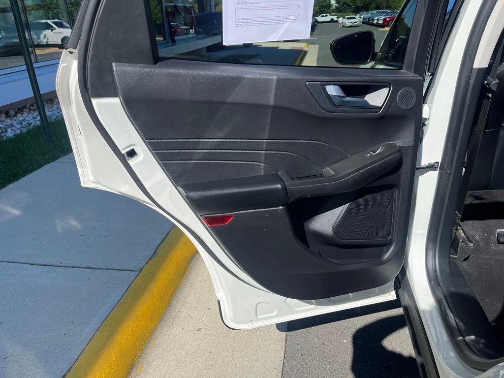 Certified 2022 Ford Escape SEL w/ SEL Stealth AWD Package image 18