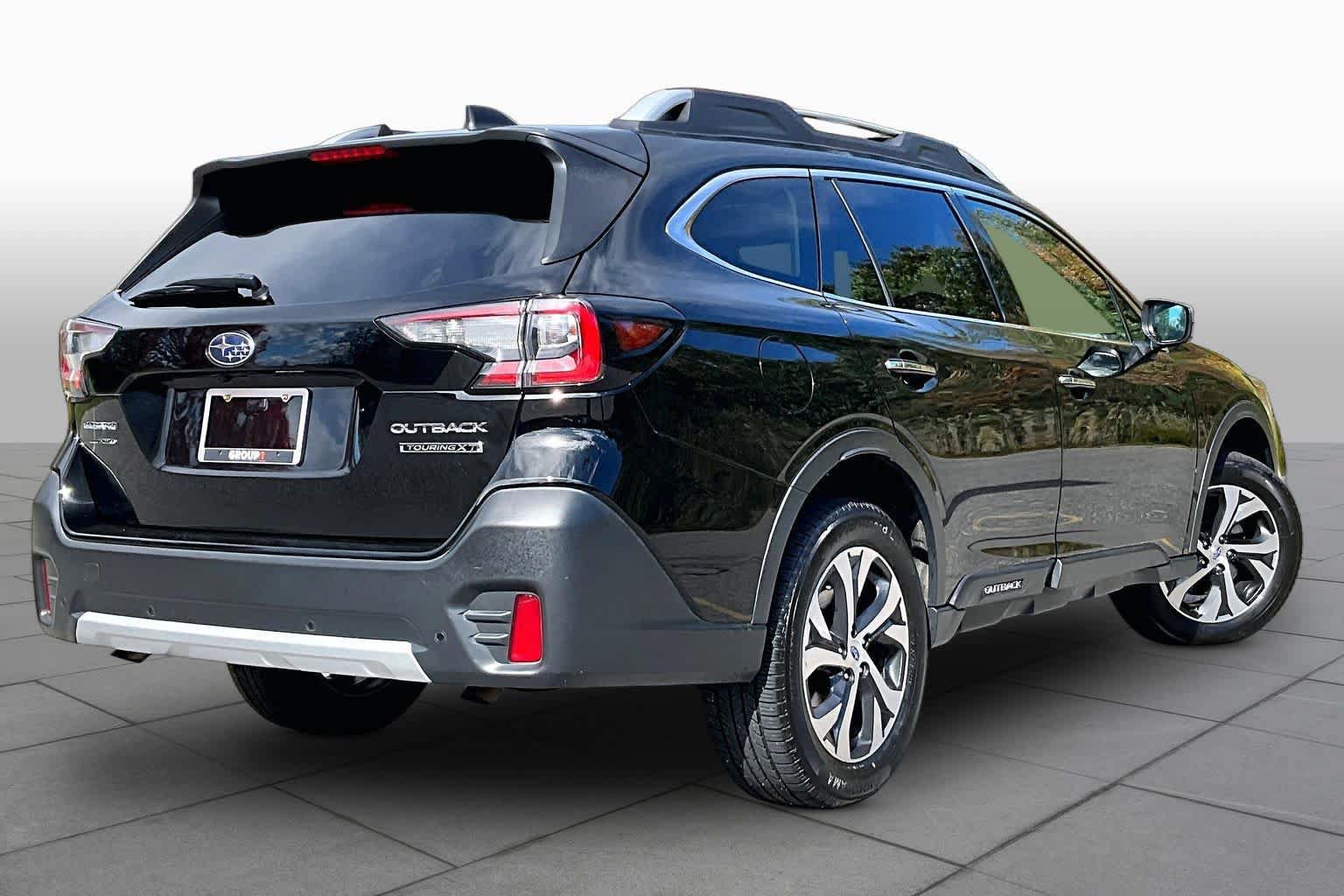 Used 2020 Subaru Outback Touring XT AWD/4WD image 13