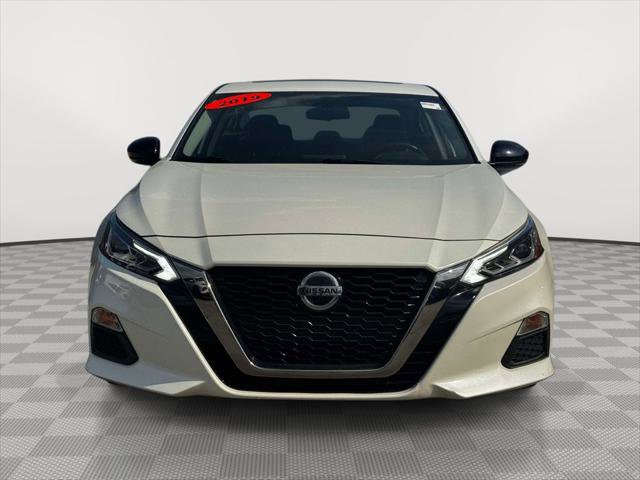 Used 2019 Nissan Altima 2.5 SR w/ SR Premium Package FWD image 2