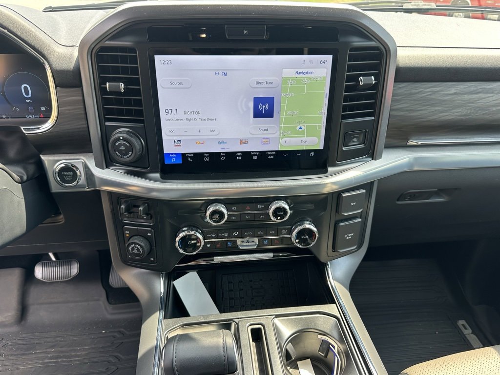 Used 2025 Ford F150 Lariat w/ Equipment Group 501A Mid image 26