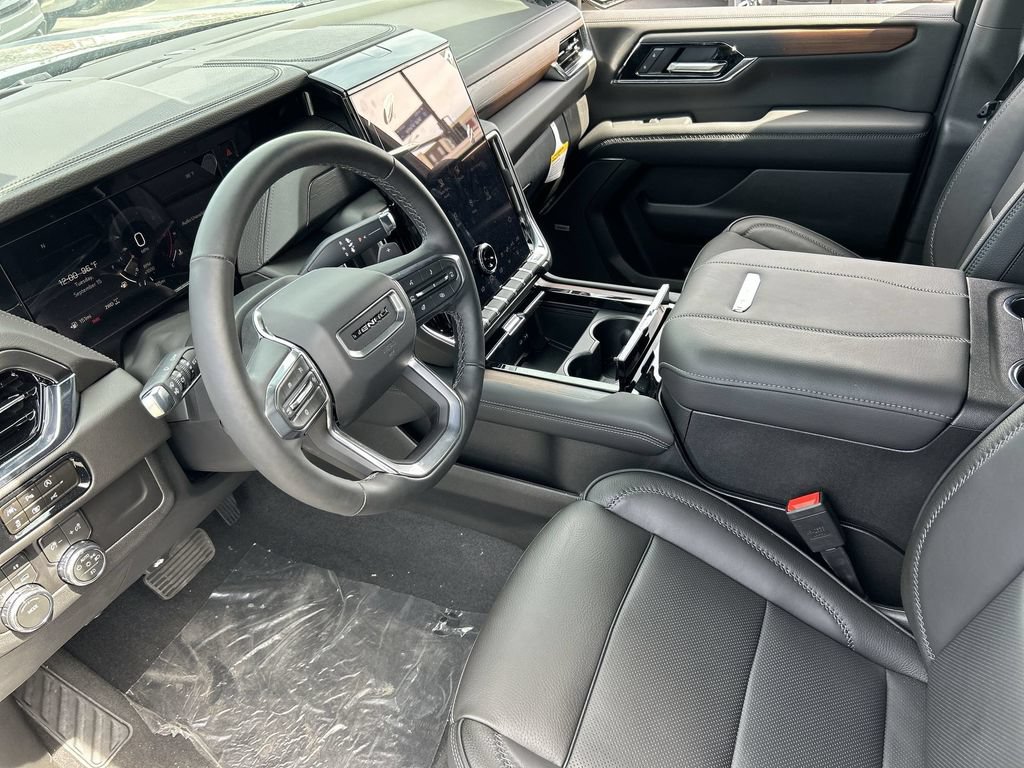 New 2026 GMC Yukon Denali w/ Sun & Power Step Package AWD/4WD image 10