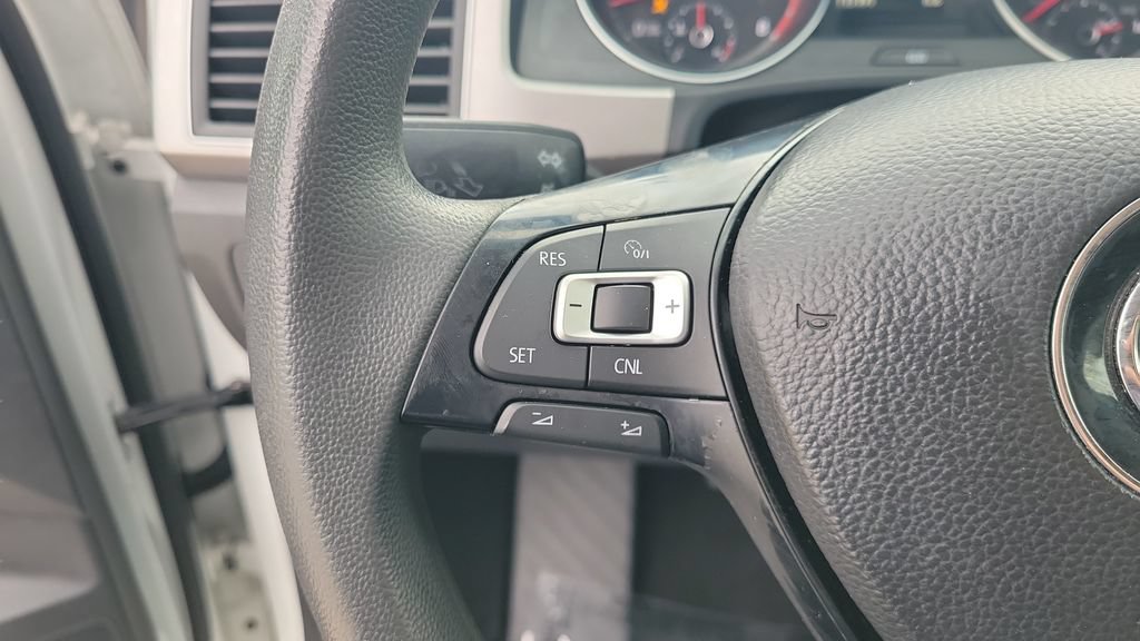 Used 2018 Volkswagen Atlas S FWD image 19