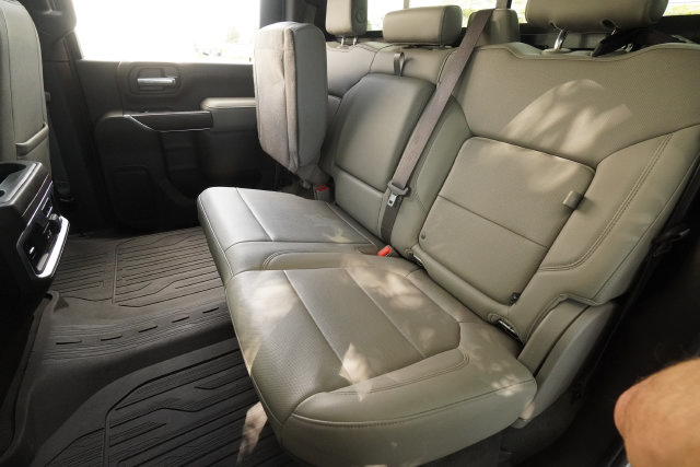 Used 2022 GMC Sierra 3500 SLT w/ SLT Premium Package AWD/4WD image 31