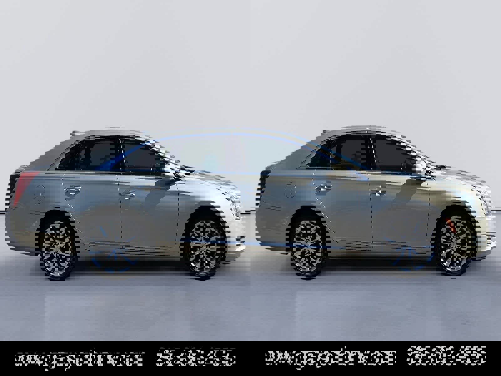 Used 2016 Cadillac XTS Luxury w/ Driver Awareness Package image 2