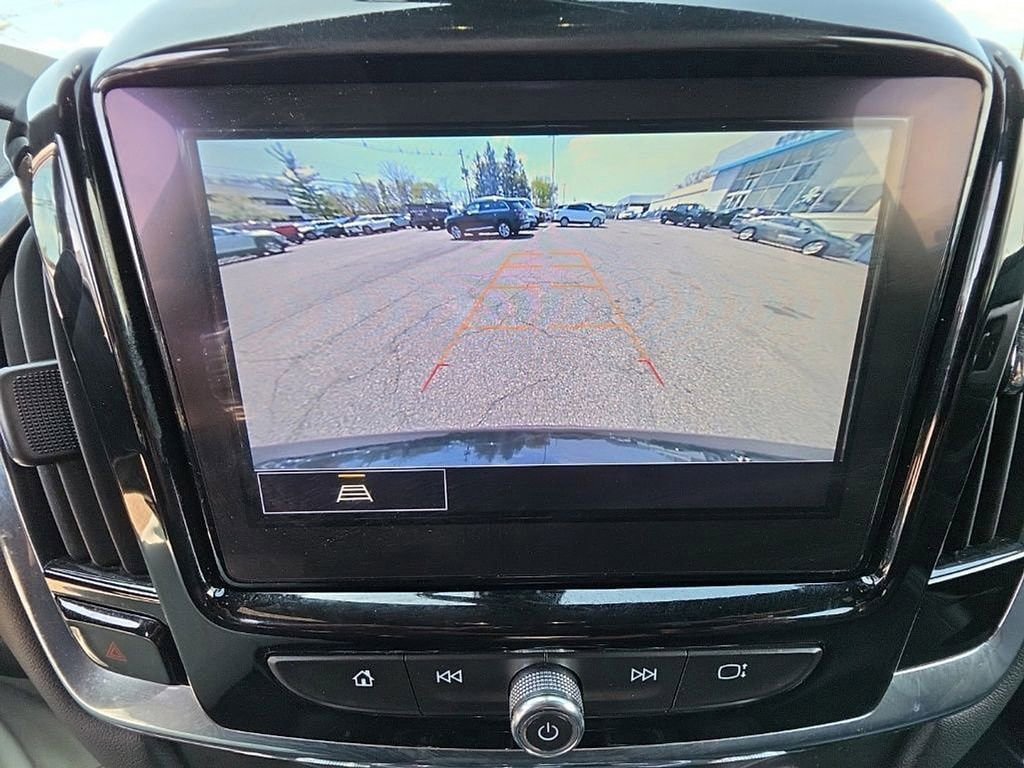 Used 2023 Chevrolet Traverse LT AWD/4WD image 16