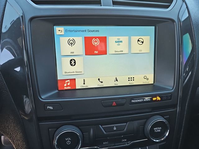 Used 2018 Ford Explorer XLT w/ Equipment Group 202A image 18