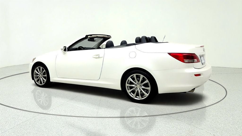 Used 2013 Lexus IS 250C w/ Luxury Pkg RWD image 7
