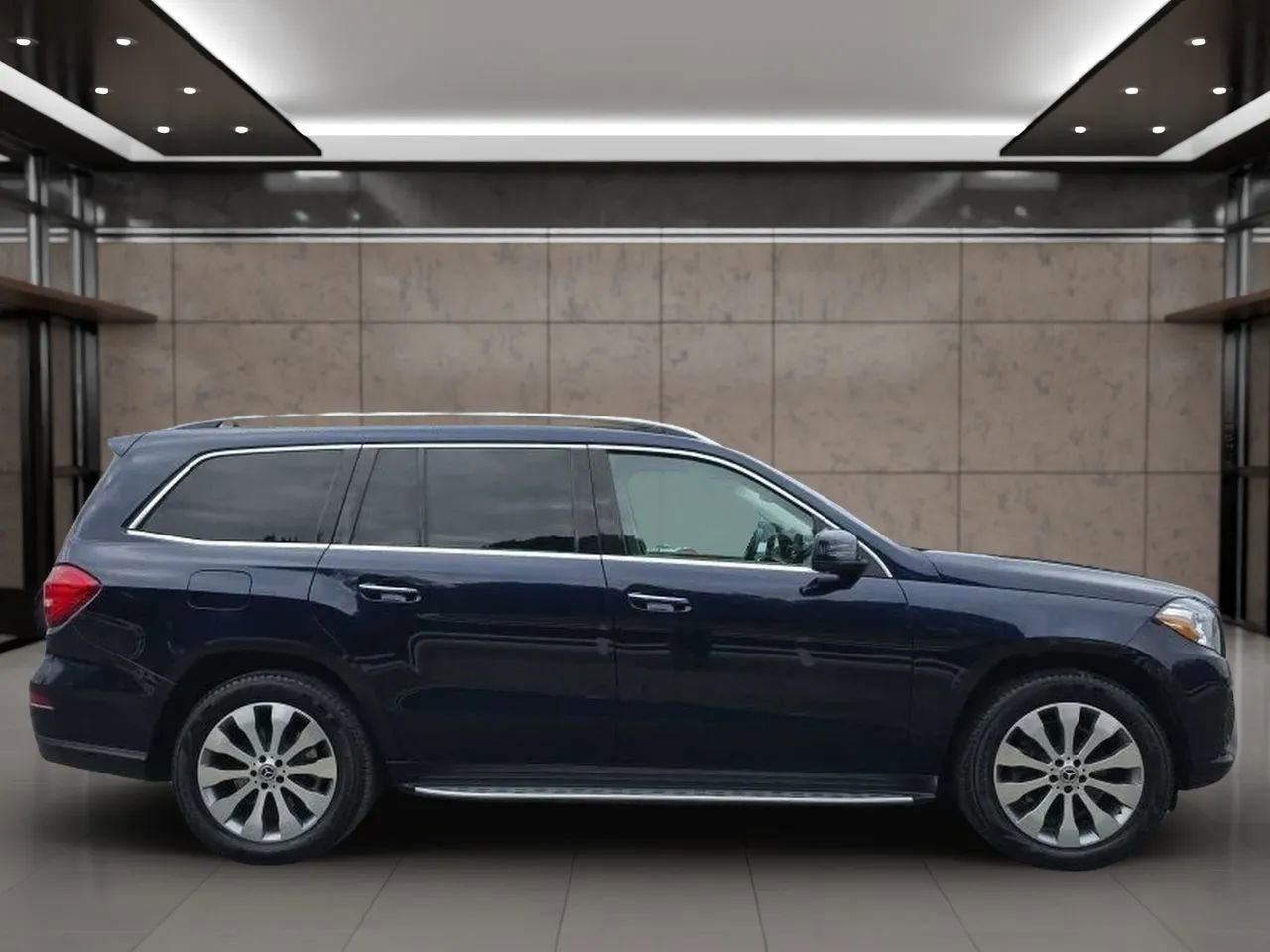 Used 2017 Mercedes-Benz GLS 450 4MATIC image 9