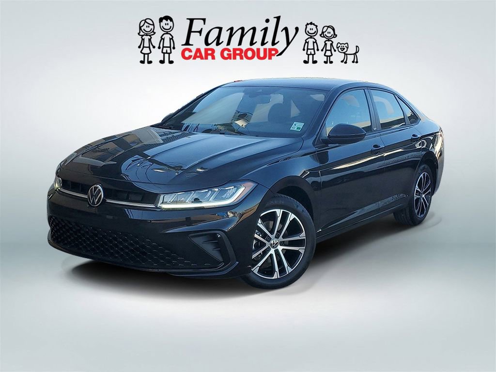 Used 2025 Volkswagen Jetta Sport image 1