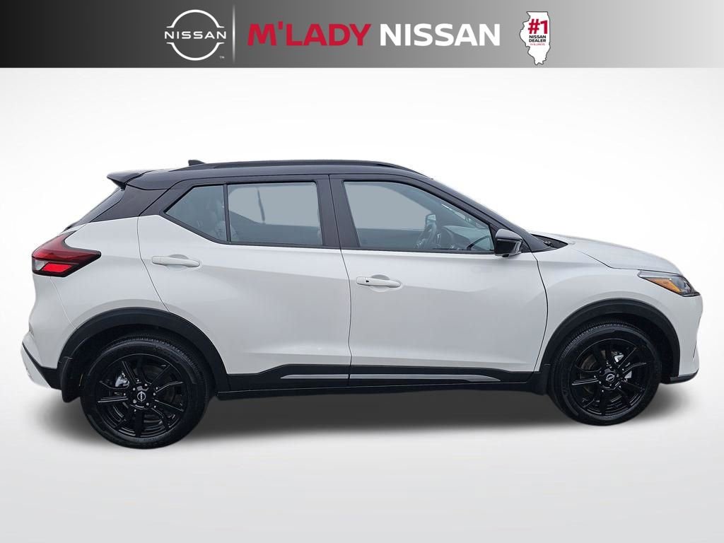 Used 2023 Nissan Kicks SR w/ SR Premium Package image 7