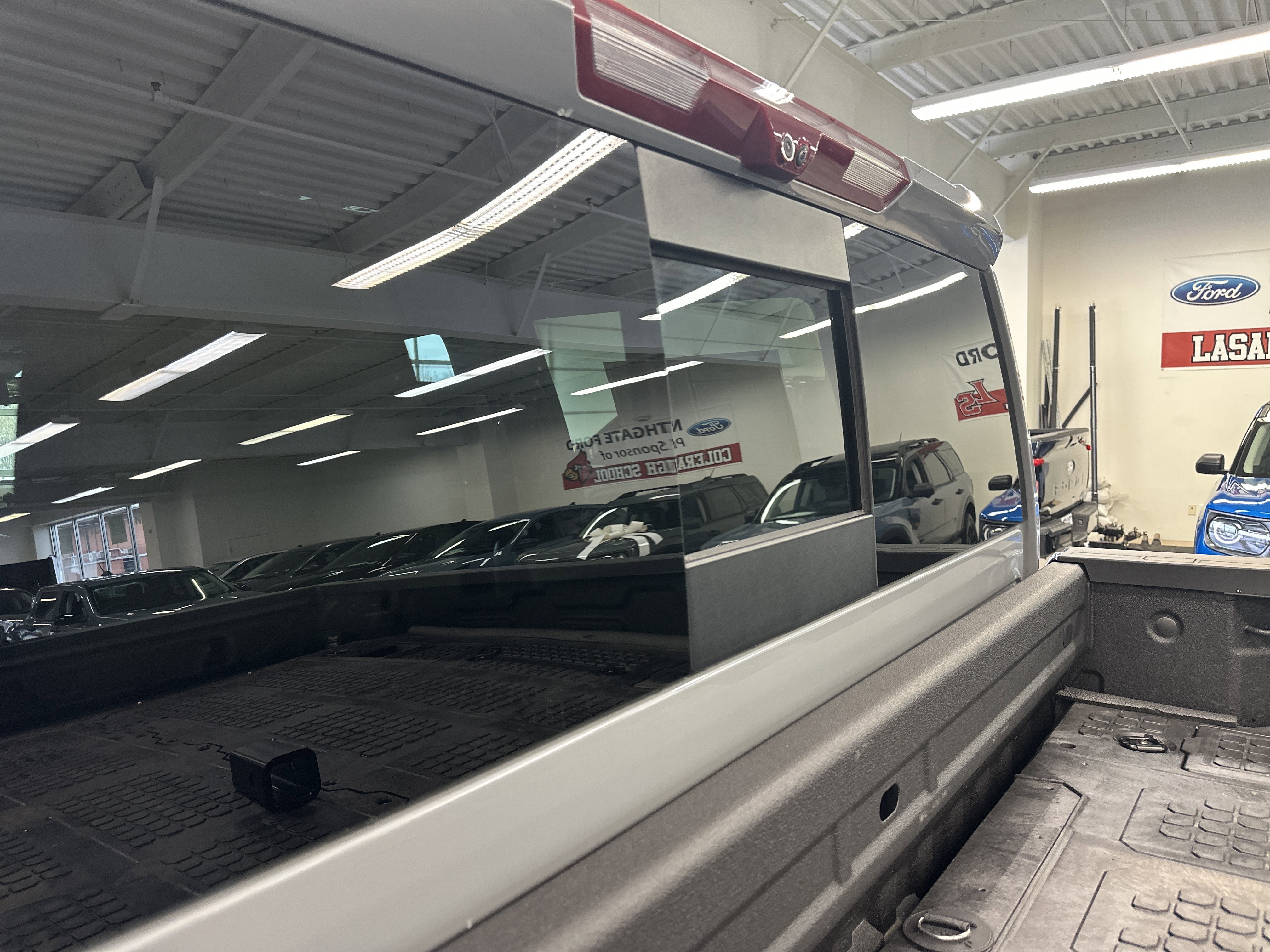 Used 2025 Chevrolet Silverado 2500 ZR2 w/ Technology Package image 6