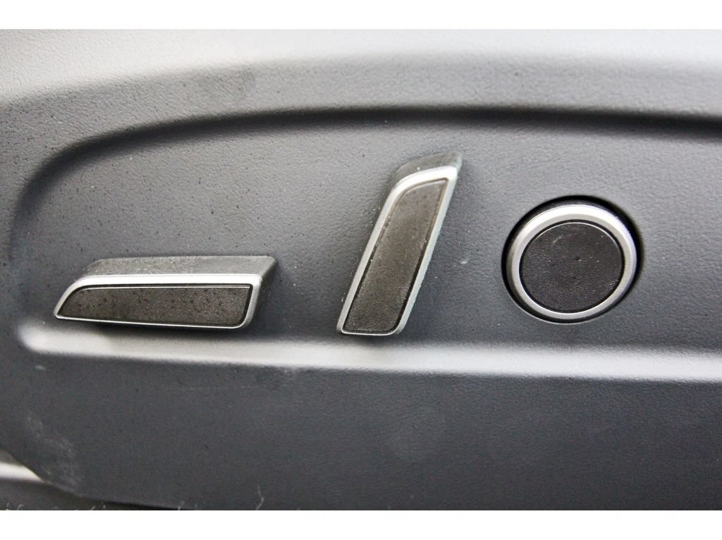 Used 2024 Tesla Model 3 Performance AWD/4WD image 28