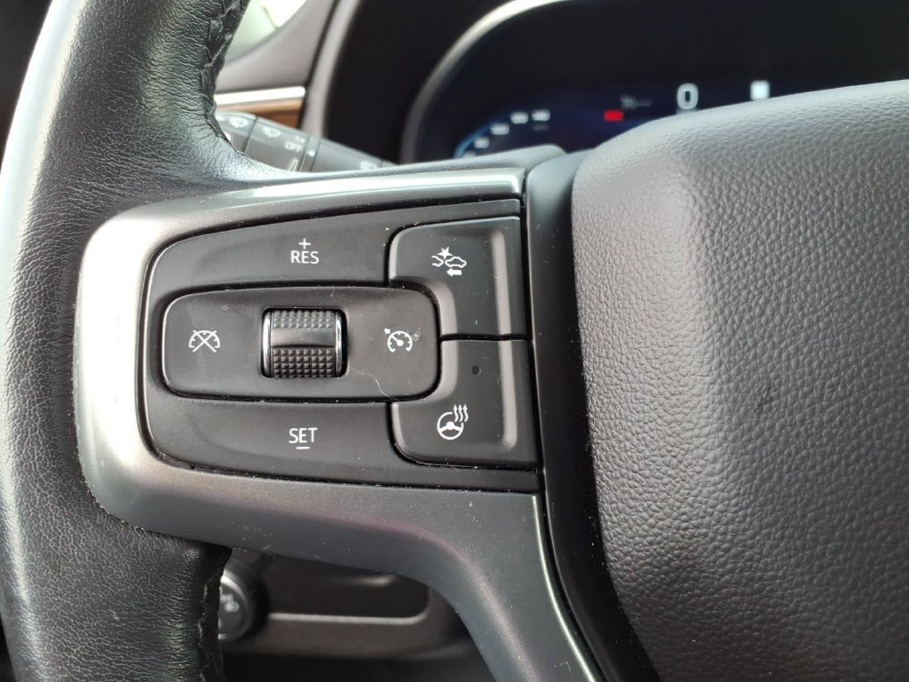Used 2023 Chevrolet Tahoe Premier AWD/4WD image 19