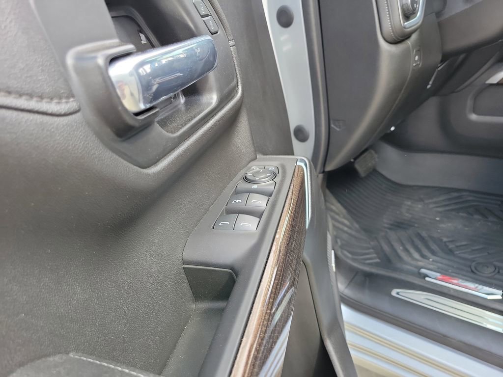 Used 2021 Chevrolet Silverado 1500 LT Trail Boss w/ Convenience Package II image 11