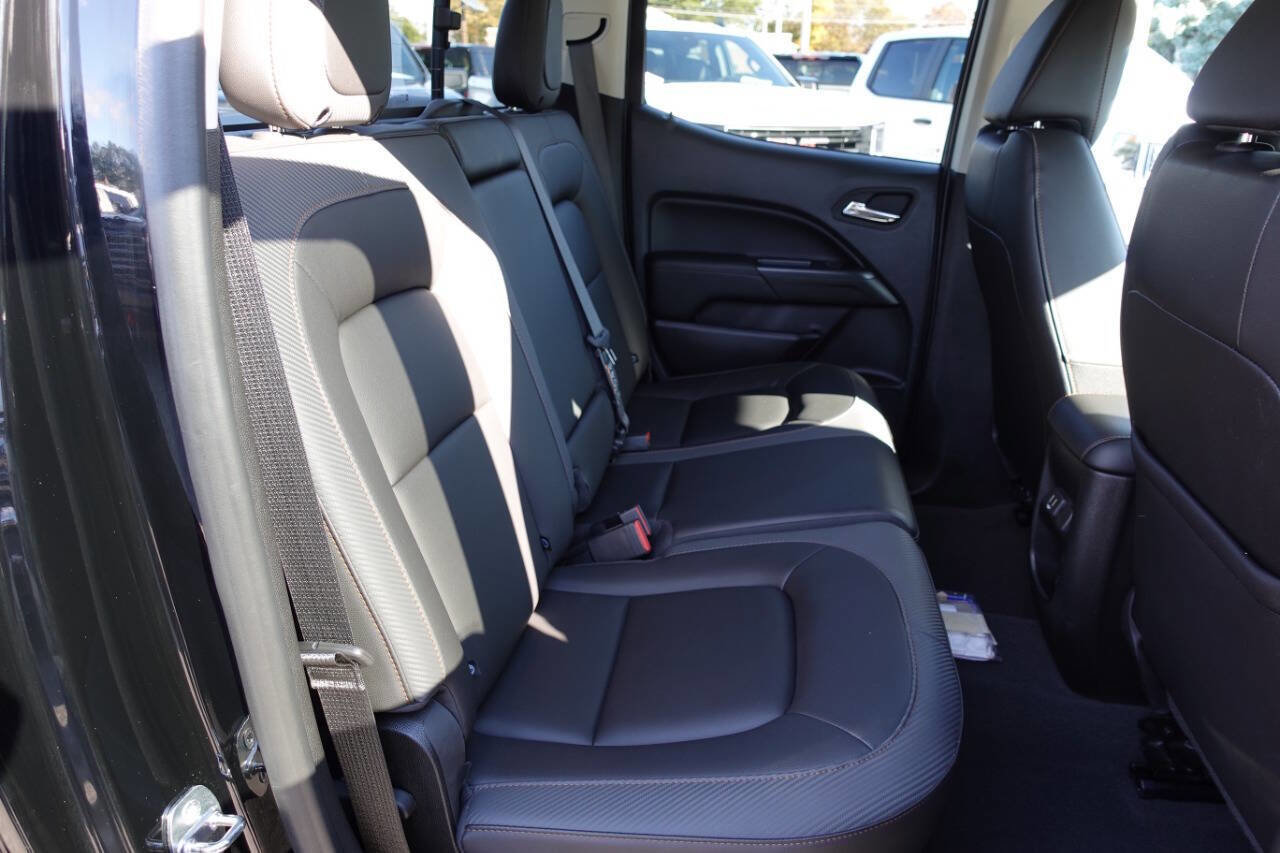 Used 2022 GMC Canyon AT4 image 31