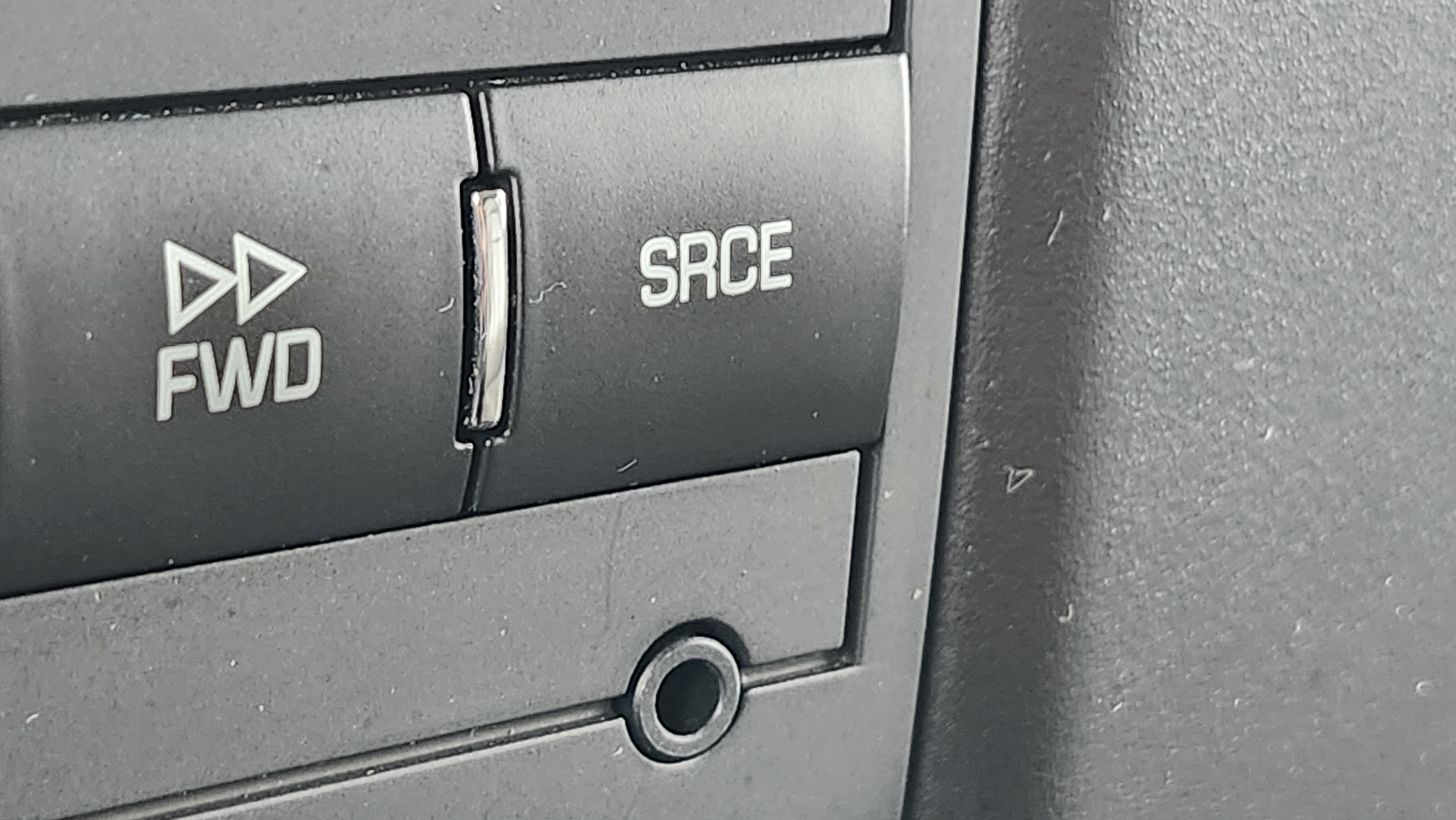 Used 2022 Chevrolet Express 3500 LS image 4