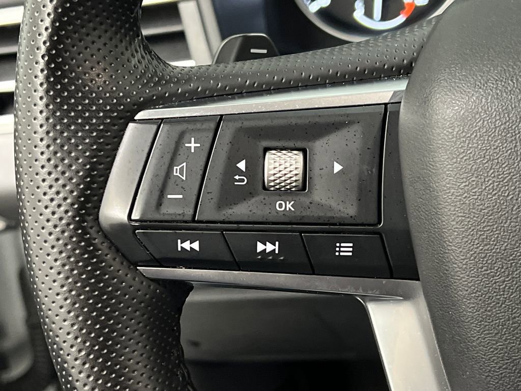 Used 2025 Mitsubishi Outlander SE image 46