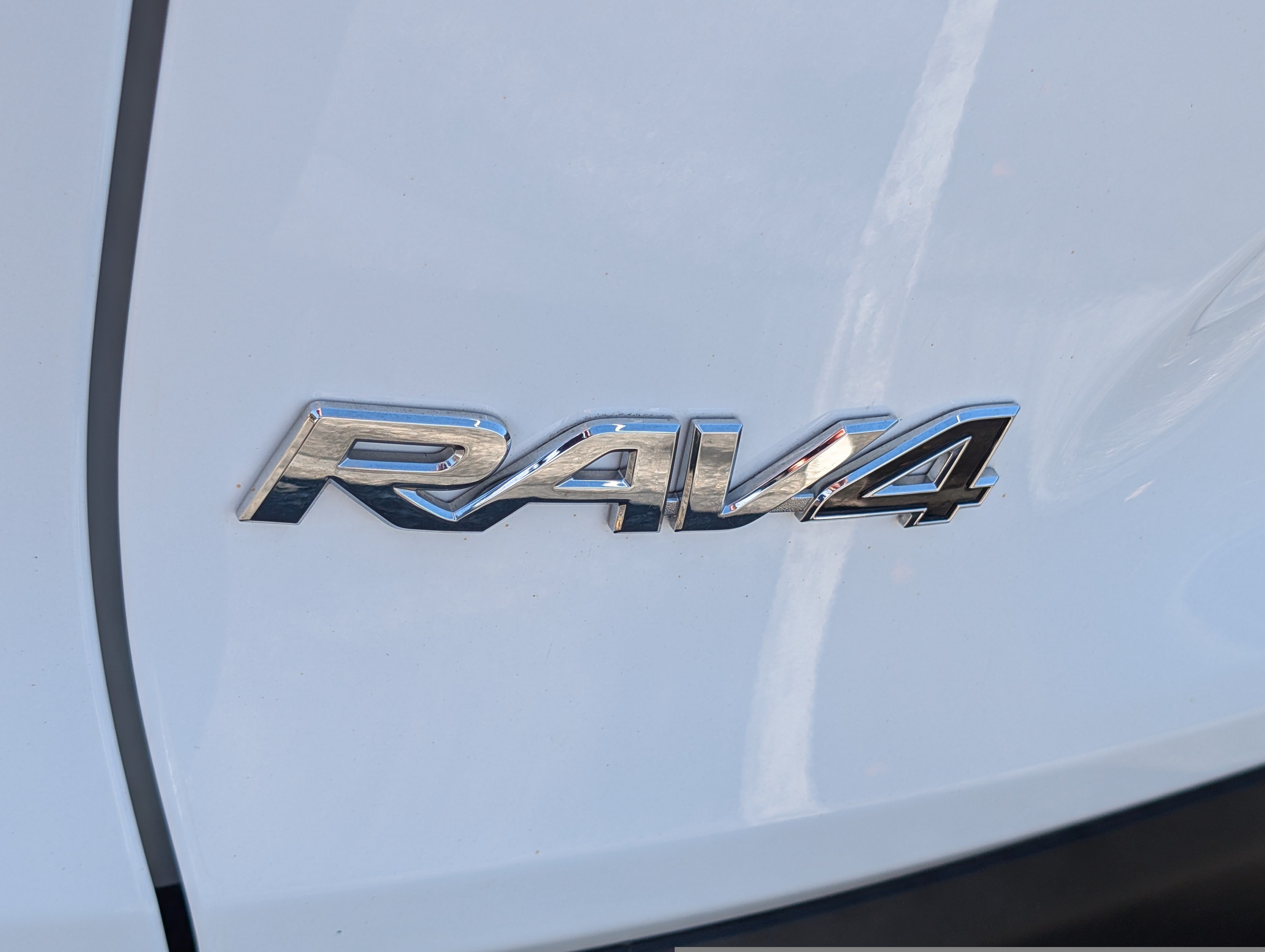Used 2025 Toyota RAV4 XLE AWD/4WD image 9