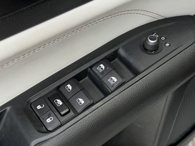 Used 2022 Jeep Compass Limited w/ Elite Group AWD/4WD image 23