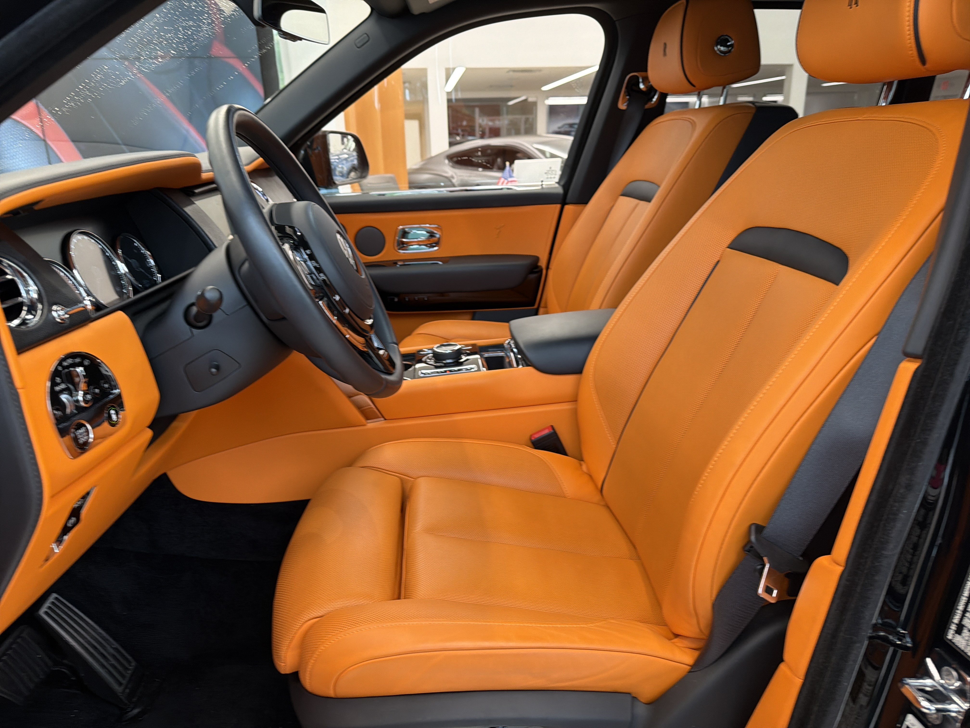 Certified 2022 Rolls-Royce Cullinan AWD/4WD image 15