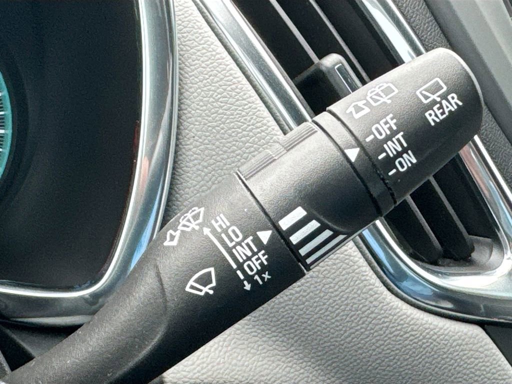 Used 2023 Chevrolet Equinox LS image 14