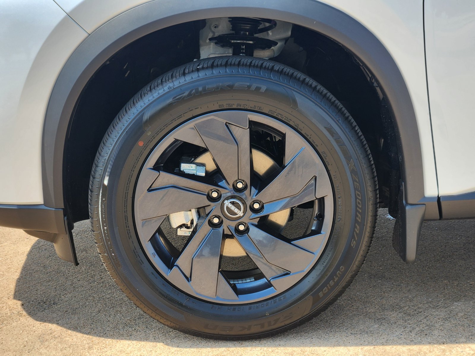New 2026 Nissan Rogue SV FWD image 11