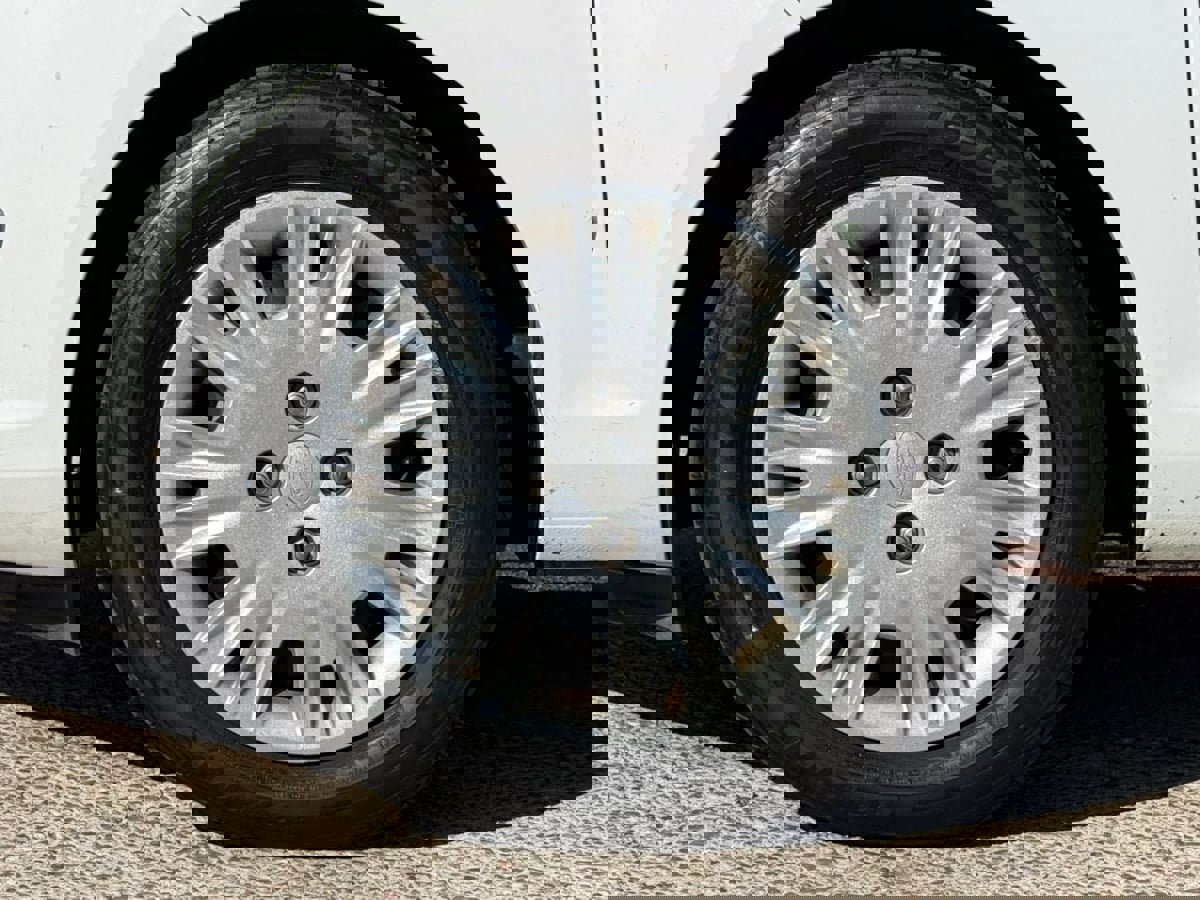 Used 2016 Ford Fiesta S FWD image 28