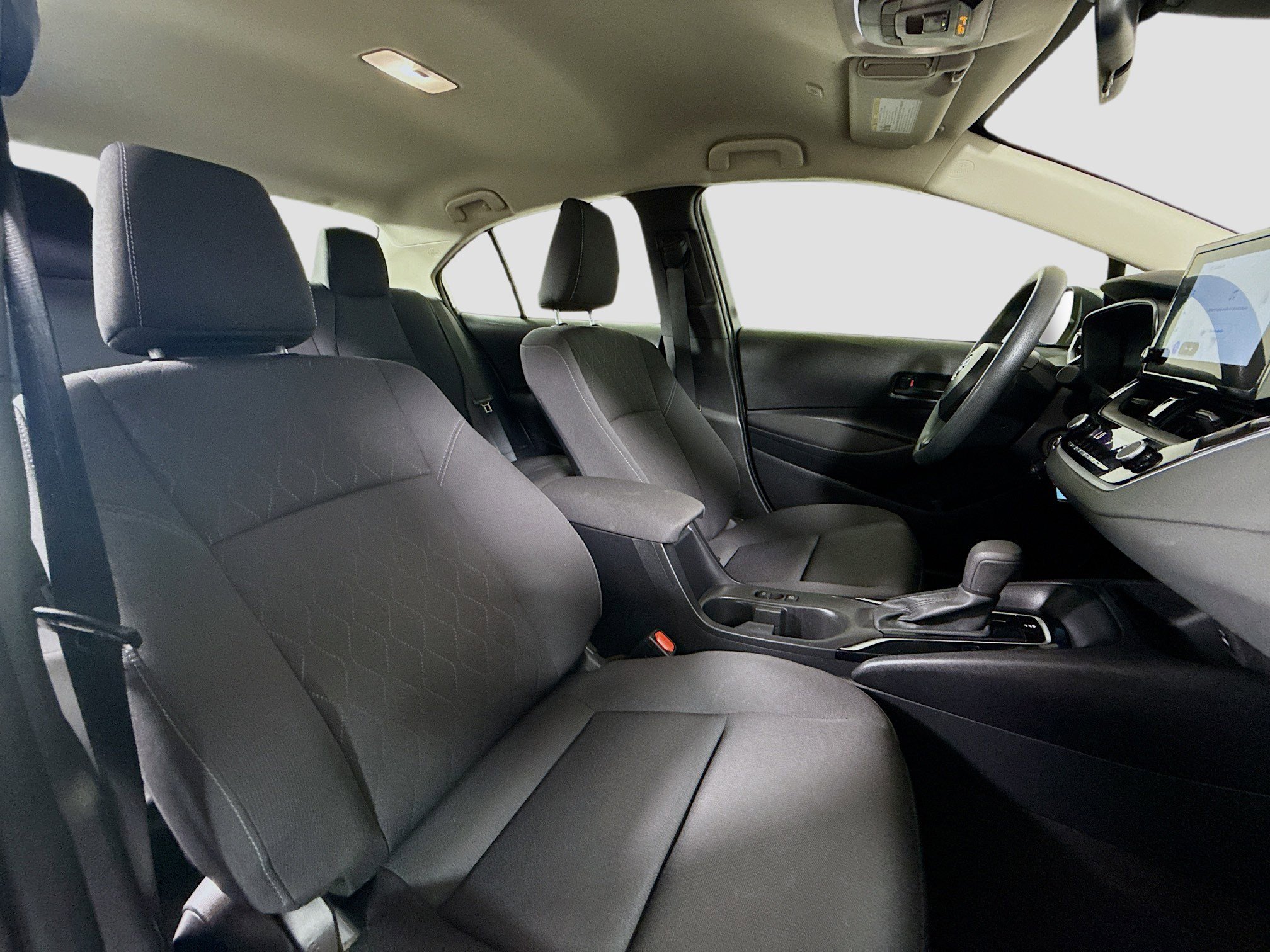 Used 2024 Toyota Corolla LE image 28