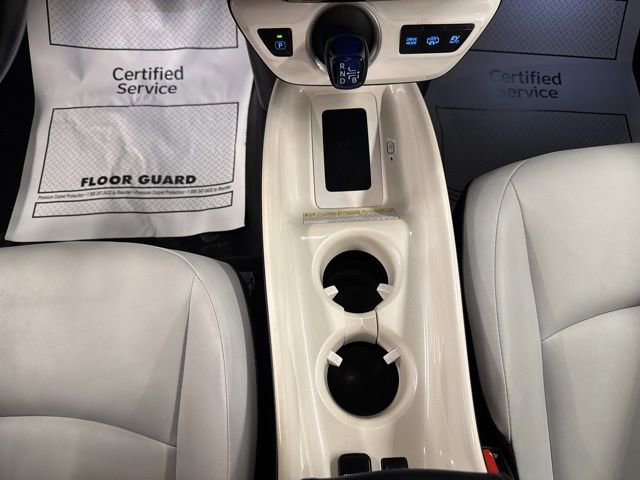 Used 2017 Toyota Prius Prime Advanced image 17