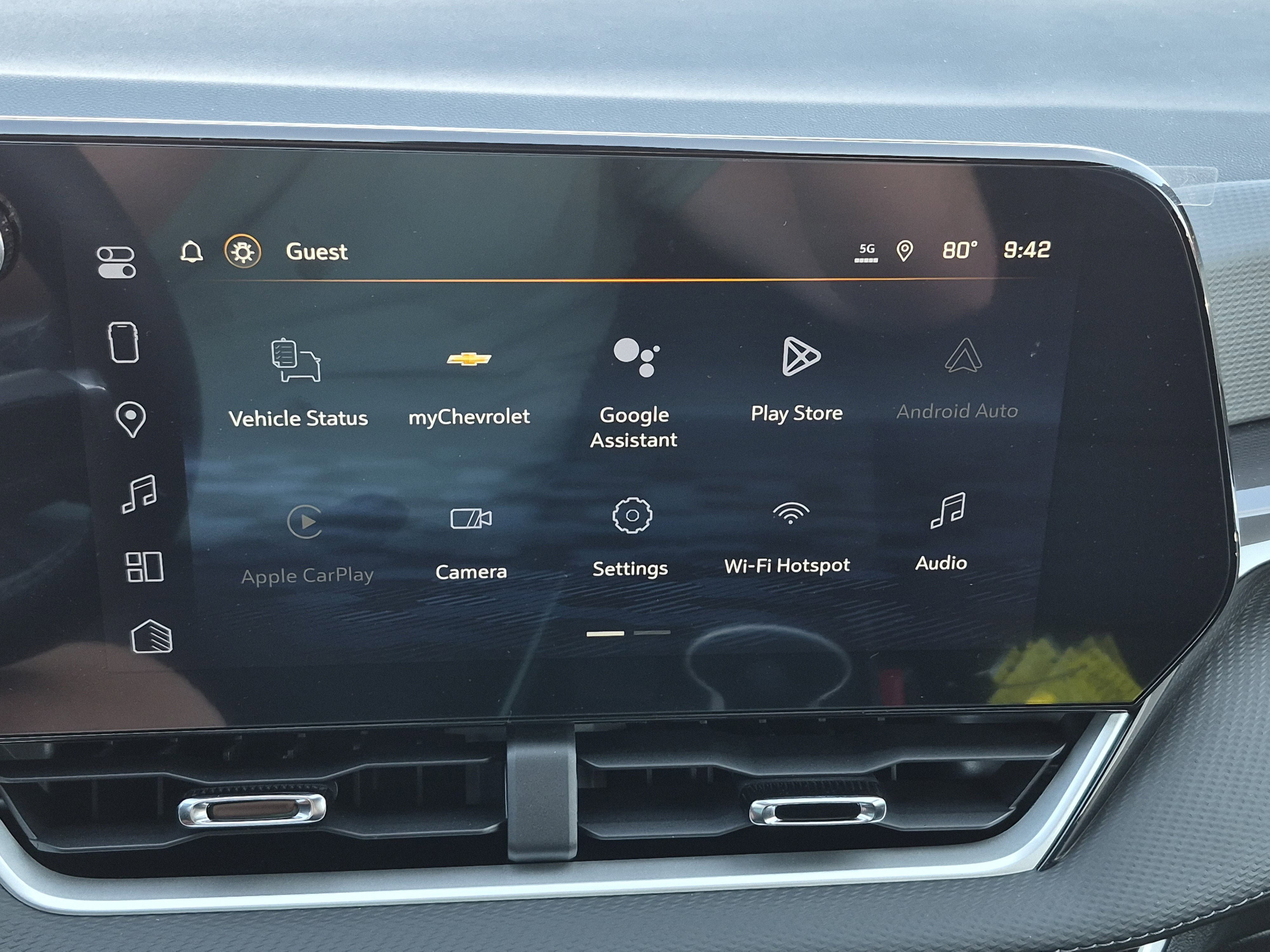New 2026 Chevrolet Equinox LT w/ Safety and Technology Package FWD image 11